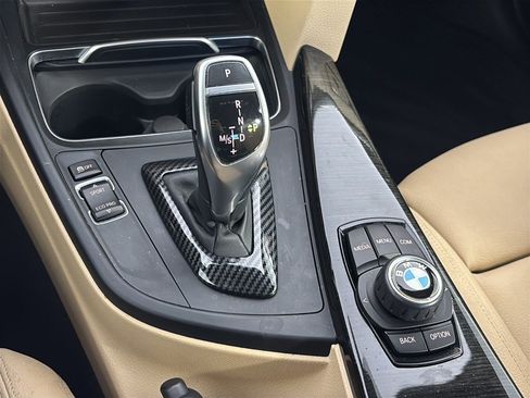 Used 2018 BMW 330i Sedan RWD image 21