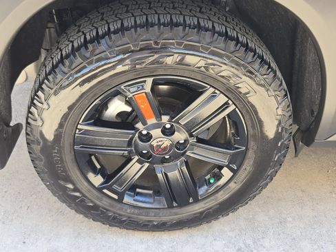 Certified 2025 Nissan Rogue SV AWD/4WD image 32