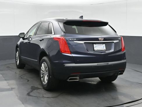 Used 2018 Cadillac XT5 Luxury w/ Driver Awareness Package FWD image 5