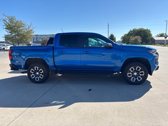 Used 2023 Chevrolet Colorado LT w/ LT Convenience Package III AWD/4WD image 5