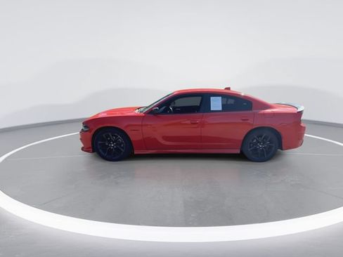 Used 2022 Dodge Charger R/T w/ Plus Group RWD image 7
