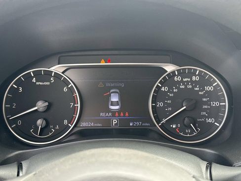 Used 2025 Nissan Altima 2.5 SV FWD image 29