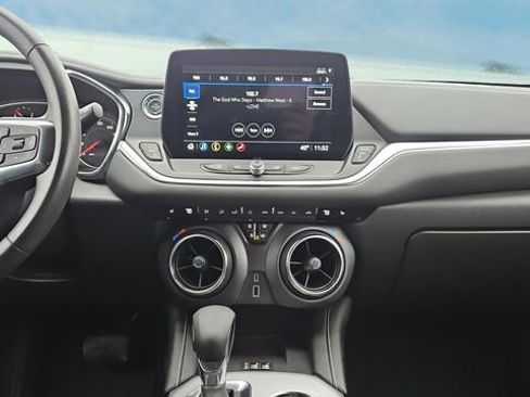 Used 2024 Chevrolet Blazer LT w/ Convenience Package image 10