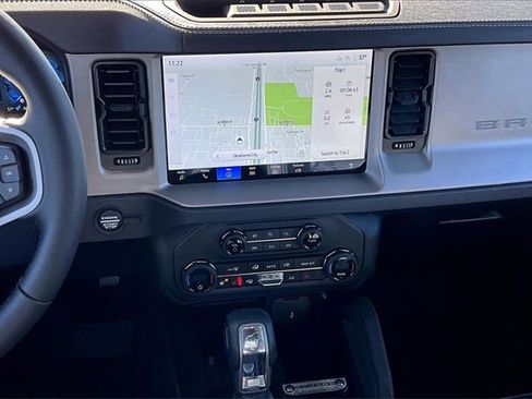 New 2025 Ford Bronco Outer Banks w/ Sasquatch Package image 6