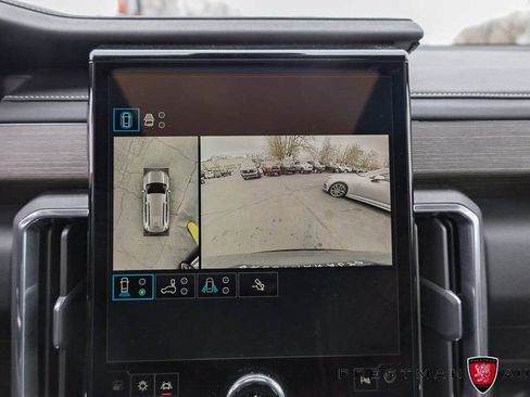 Used 2025 GMC Acadia Denali w/ Super Cruise Package image 7