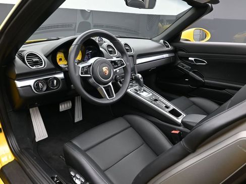 Certified 2025 Porsche 718 Boxster S image 4