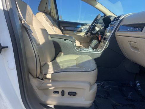 Used 2008 Lincoln MKX AWD image 20