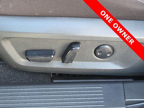 Used 2023 Nissan Rogue SV image 14