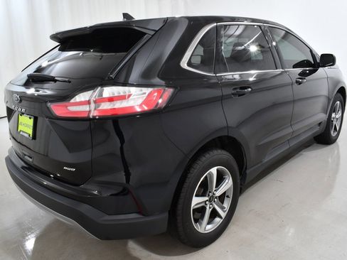 Used 2024 Ford Edge SEL w/ Convenience Package image 11