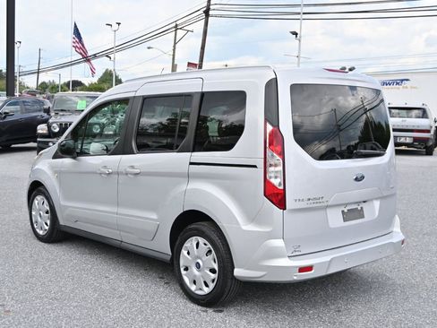 Used 2017 Ford Transit Connect XLT FWD image 9