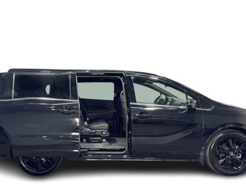 Used 2023 Honda Odyssey Sport image 8