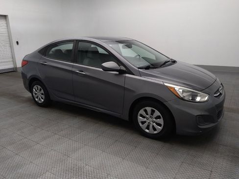 Used 2017 Hyundai Accent SE image 11