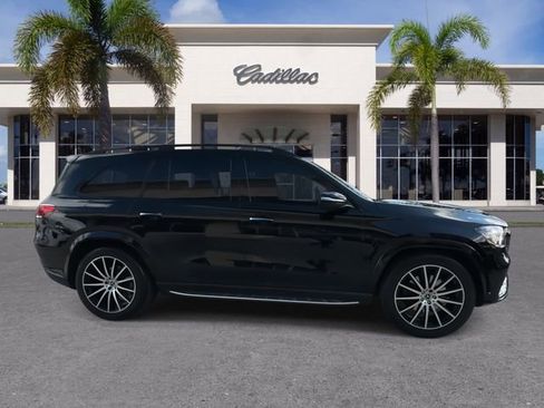 Used 2022 Mercedes-Benz GLS 450 4MATIC image 17