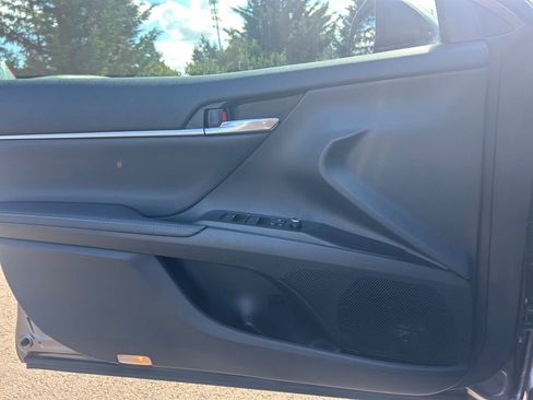 Used 2021 Toyota Camry XSE image 22