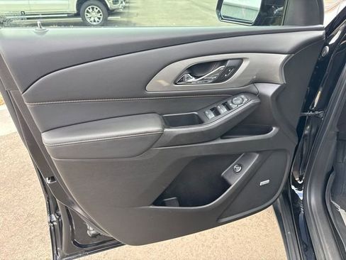 Used 2020 Chevrolet Traverse RS w/ LPO, Floor Liner Package image 3