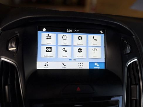 Used 2018 Ford Focus SEL image 29