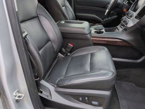 Used 2018 GMC Yukon SLT AWD/4WD image 26