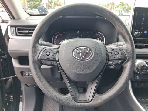 Used 2025 Toyota RAV4 XLE image 14