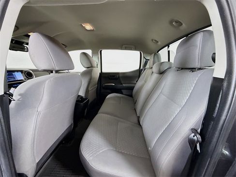 Used 2022 Toyota Tacoma SR5 image 9