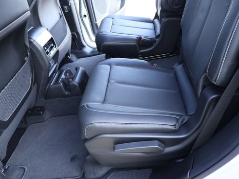 New 2026 Jeep Grand Cherokee L Limited AWD/4WD image 13
