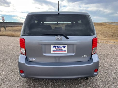 Used 2011 Scion xB image 4