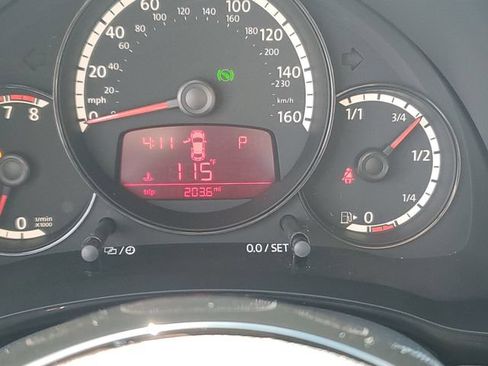 Used 2015 Volkswagen Beetle 1.8T FWD image 15