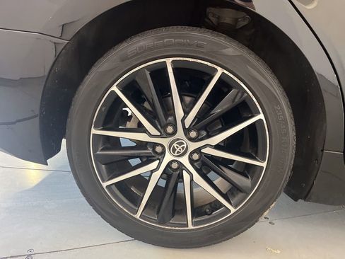 Used 2023 Toyota Camry SE FWD image 16