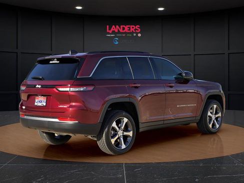 New 2026 Jeep Grand Cherokee Limited w/ Luxury Tech Group II RWD image 3