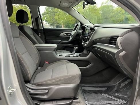 Used 2019 Chevrolet Traverse LS FWD image 21