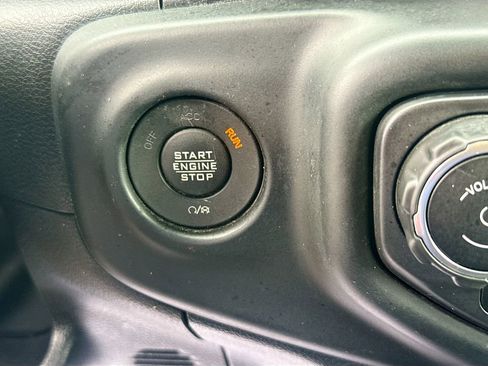 Used 2022 Jeep Wrangler Unlimited Sport AWD/4WD image 17