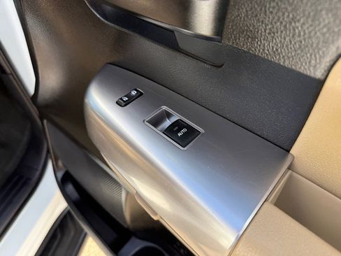 Used 2019 Toyota Sequoia SR5 image 21