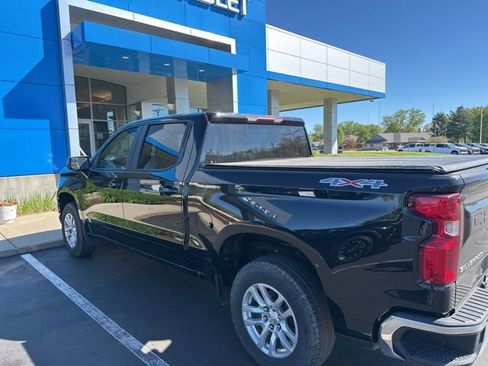Used 2021 Chevrolet Silverado 1500 LT AWD/4WD image 7