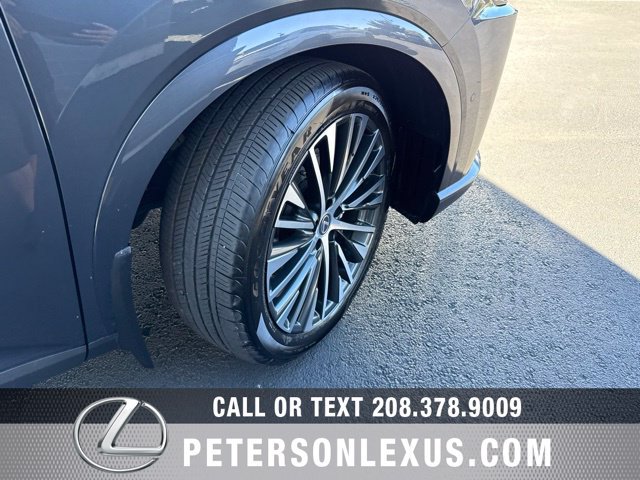 Used 2025 Lexus RX 350 AWD/4WD image 11