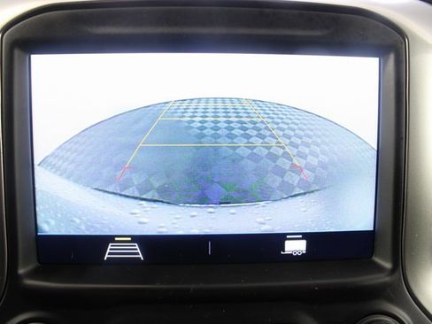 Used 2021 Chevrolet Silverado 1500 LT w/ Bed Protection Package image 3