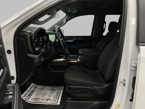 Used 2025 Chevrolet Silverado 1500 RST w/ Convenience Package II AWD/4WD image 32