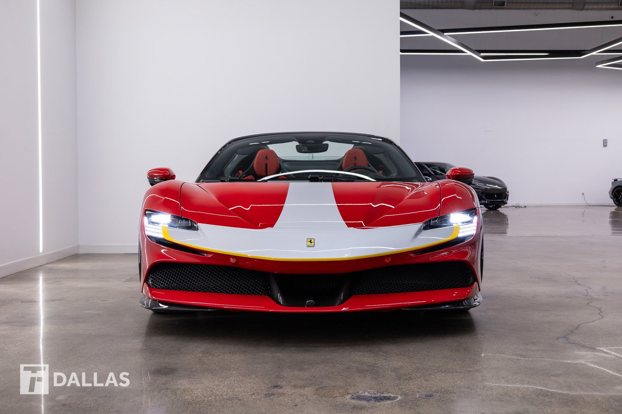 Used 2023 Ferrari SF90 Spider AWD/4WD image 23
