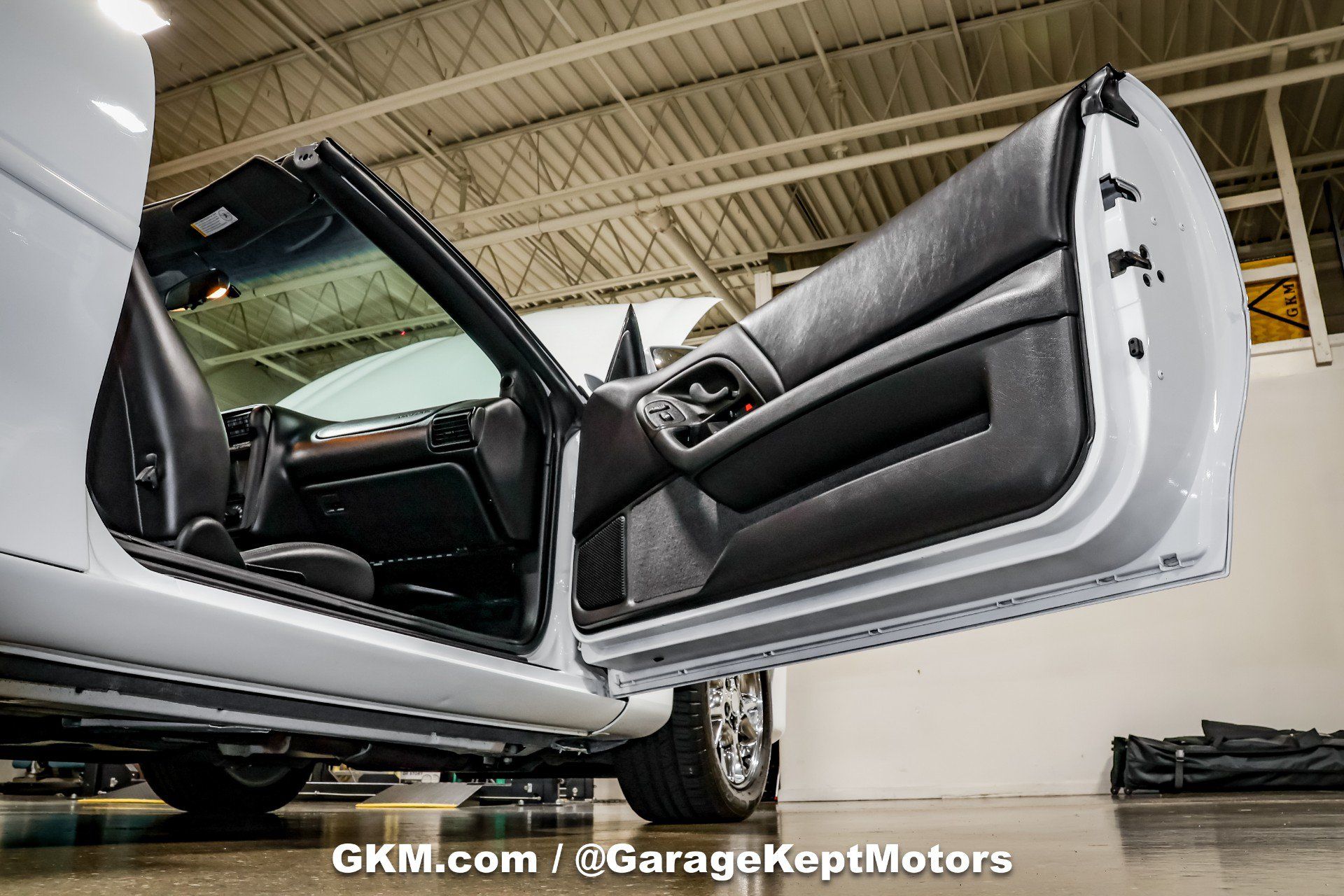 Used 2002 Chevrolet Camaro Z28 RWD image 77