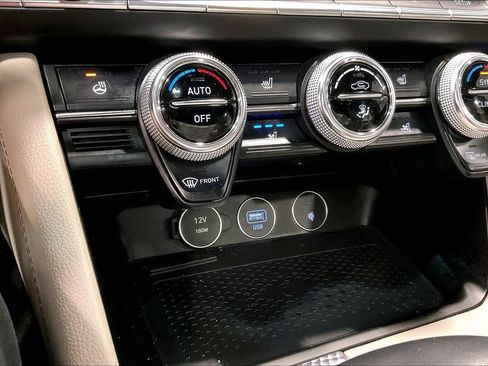 Used 2023 Genesis G70 2.0T w/ Sport Prestige Package AWD/4WD image 17