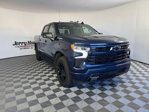 Used 2022 Chevrolet Silverado 1500 RST image 7
