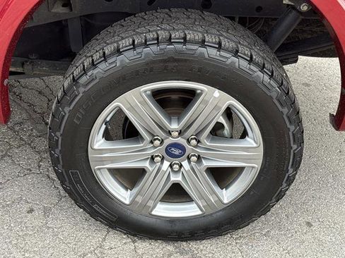 Used 2019 Ford F150 Lariat w/ Equipment Group 501A Mid image 30