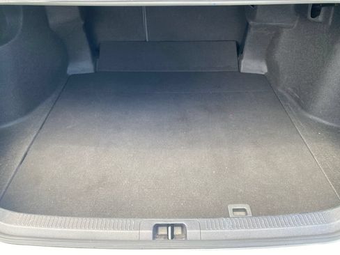 Used 2021 Toyota Camry XSE FWD image 11
