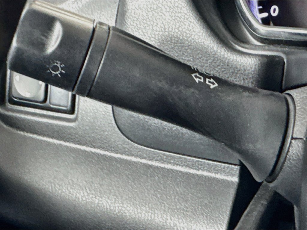 Used 2014 Nissan Versa Note S FWD image 12