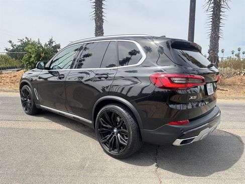 Used 2019 BMW X5 xDrive40i w/ Convenience Package AWD/4WD image 4