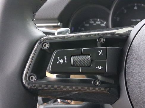 Used 2026 Porsche Macan image 16