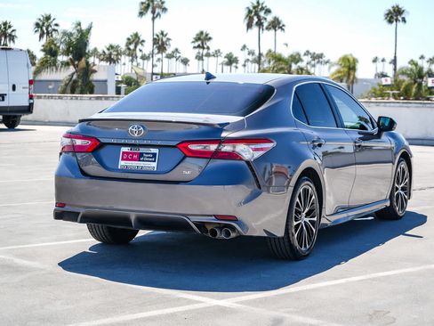 Certified 2019 Toyota Camry SE w/ Convenience Package FWD image 7
