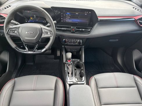 Used 2025 Chevrolet TrailBlazer RS w/ Driver Confidence Package FWD image 10