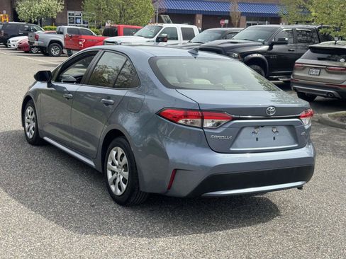 Used 2020 Toyota Corolla LE FWD image 5