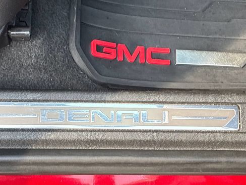 Used 2018 GMC Acadia Denali w/ LPO, Protection Package AWD/4WD image 35