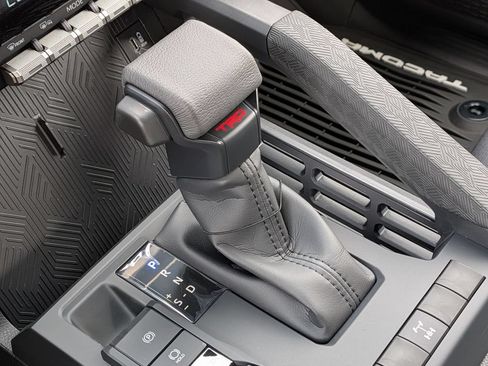 New 2026 Toyota Tacoma TRD Off-Road AWD/4WD image 25