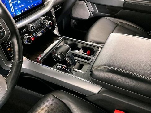 Used 2023 Ford F150 Lariat w/ Max Trailer Tow Package image 17